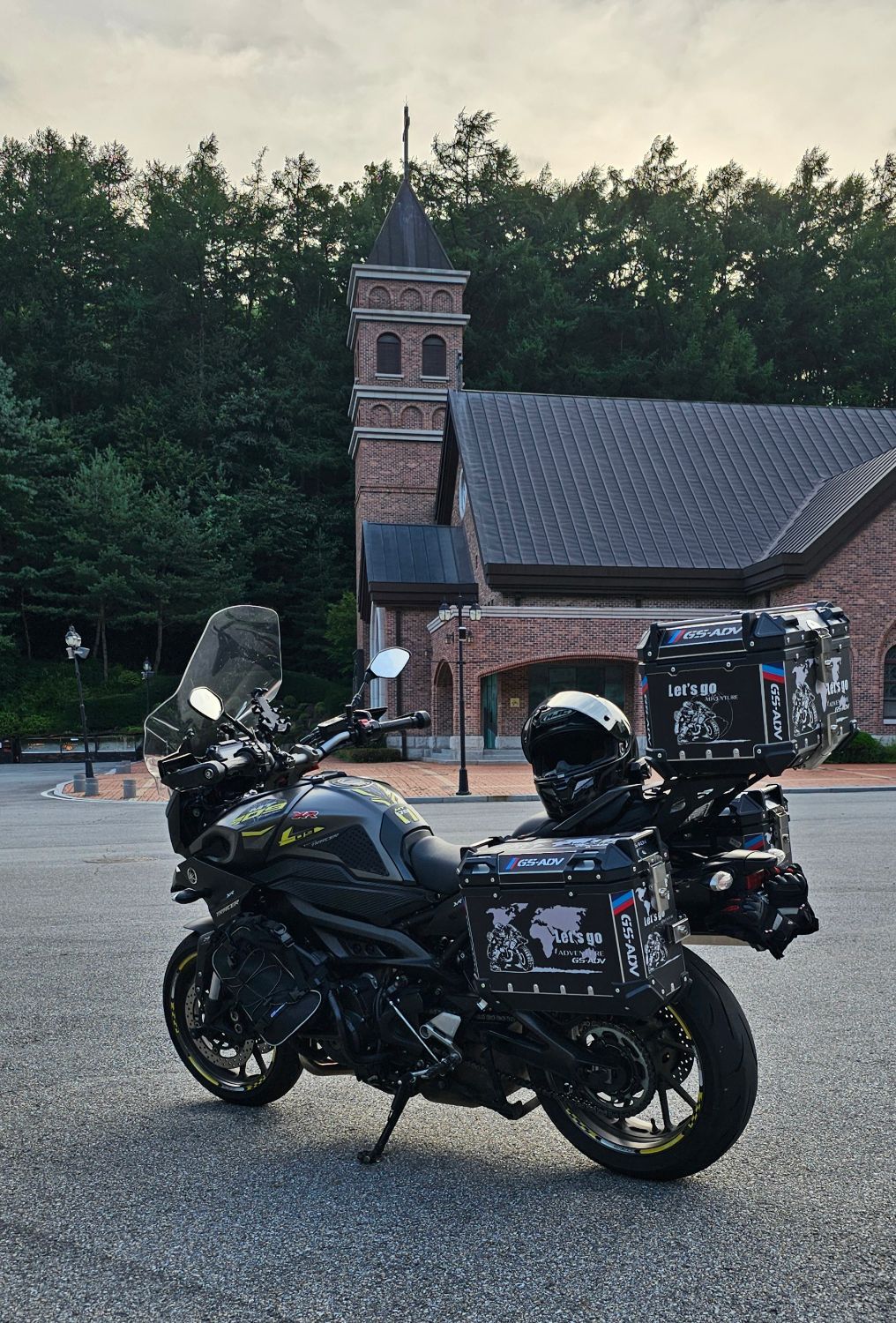 야마하 MT 09 트레이서 thumb 2