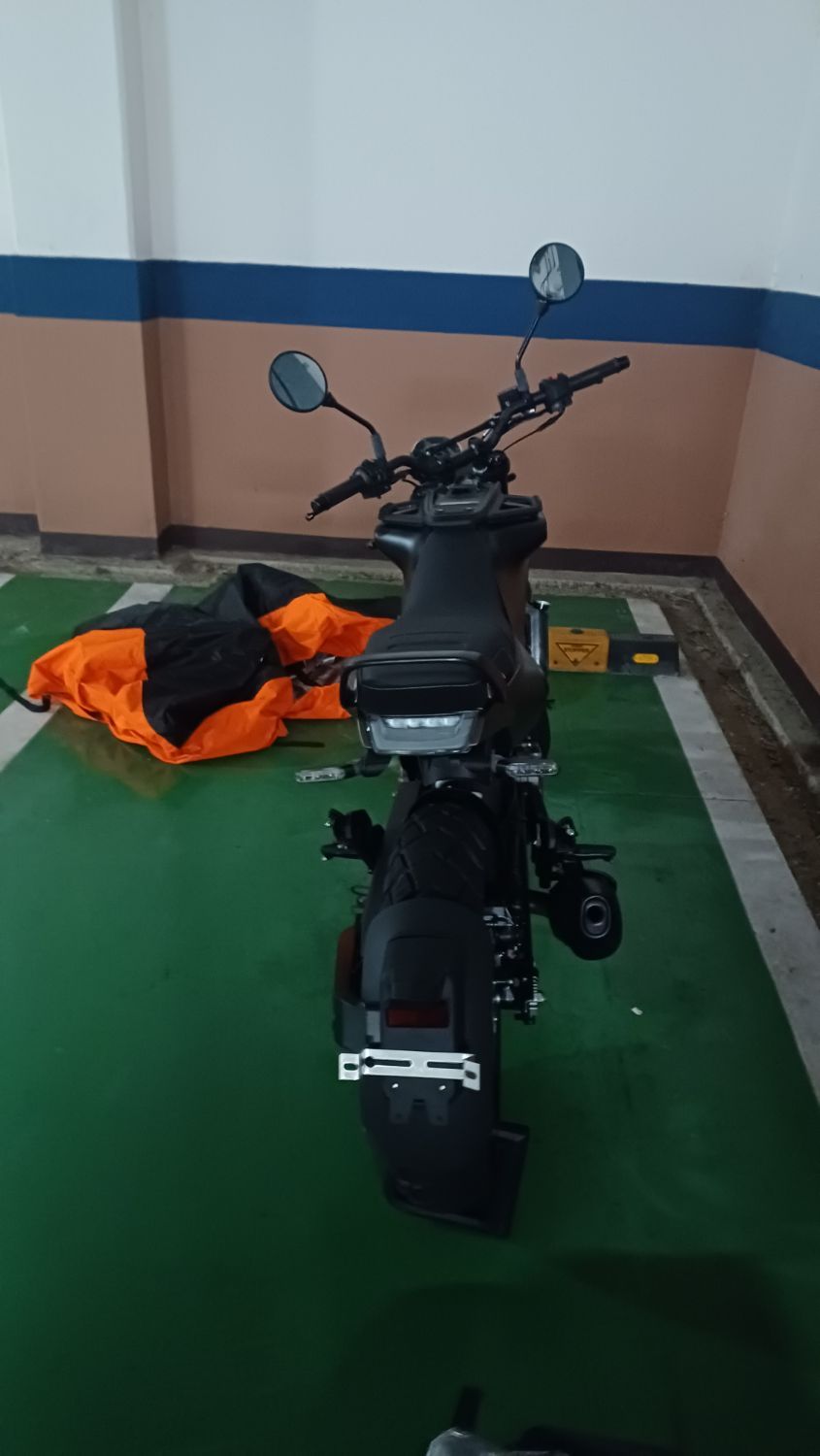 허스크바나 스바르트필렌 250 main