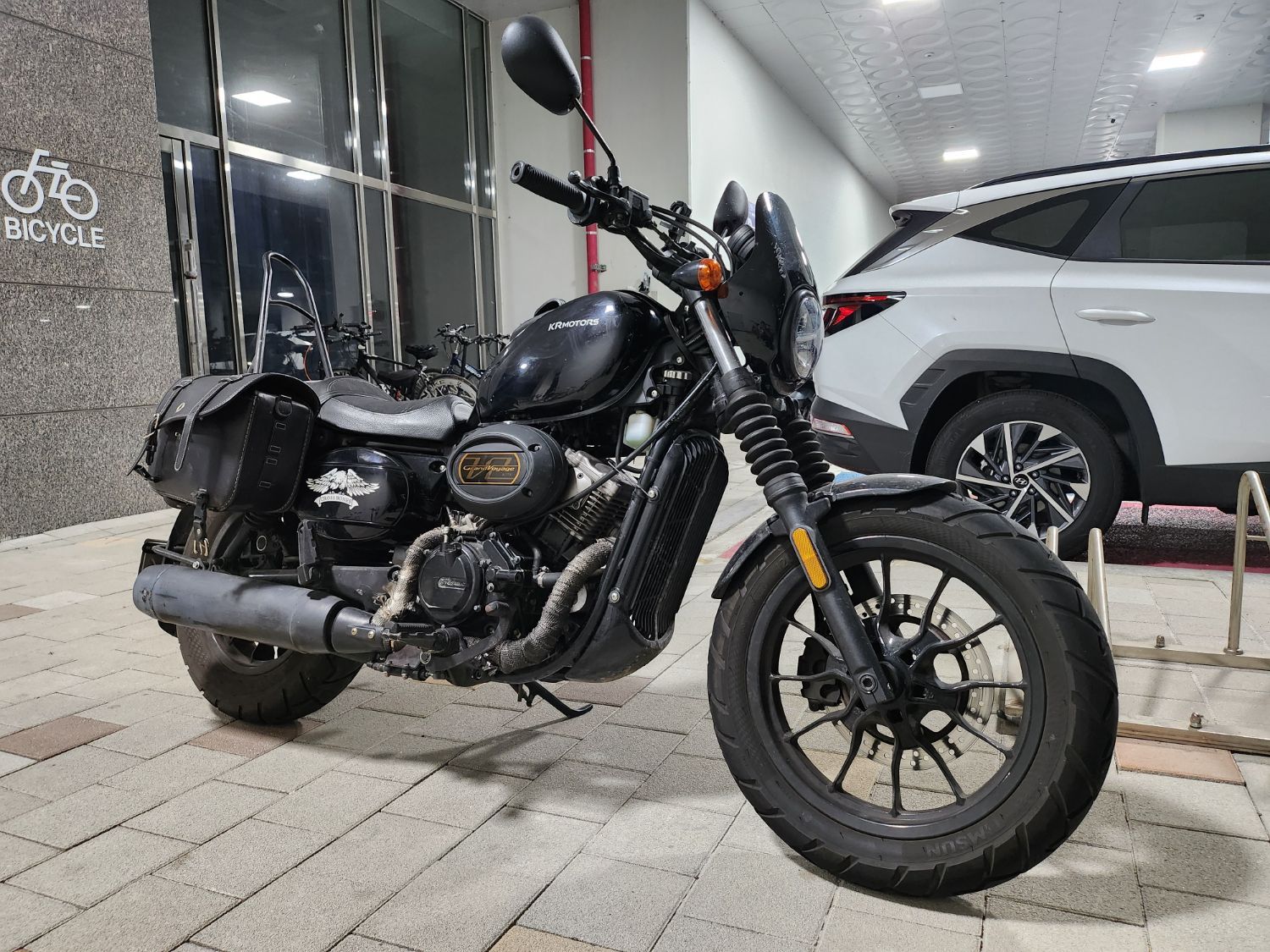 KR모터스 아퀼라 125 main