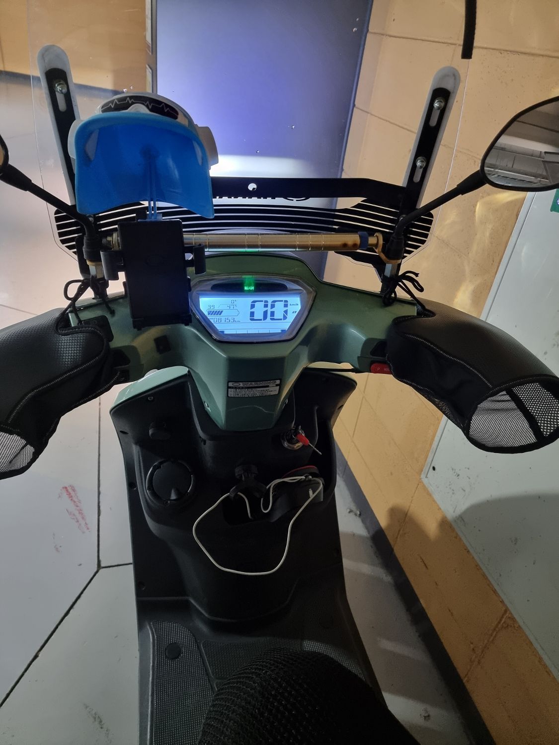 기타 EV E6 thumb 2