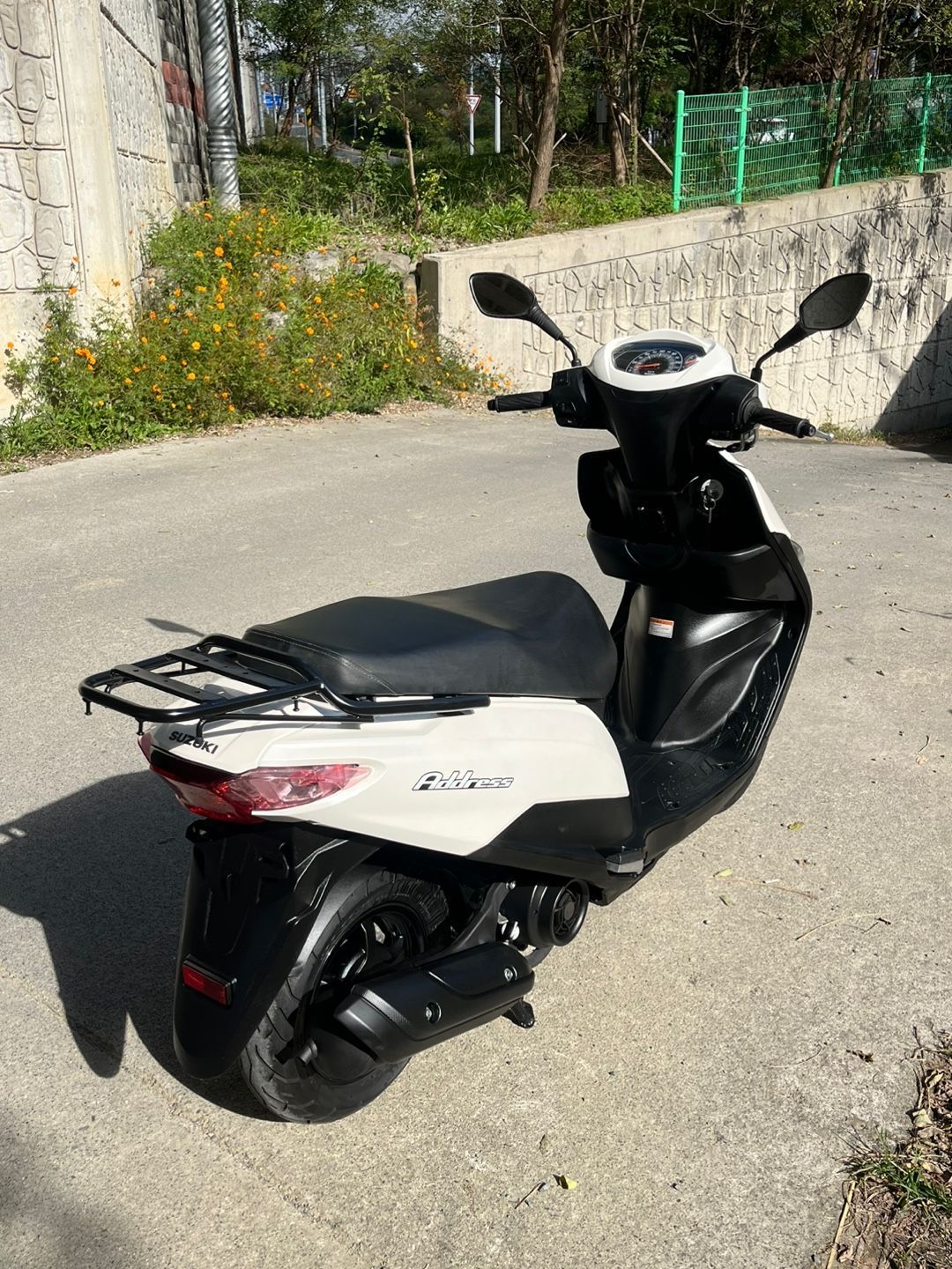 스즈키 어드레스 125 more