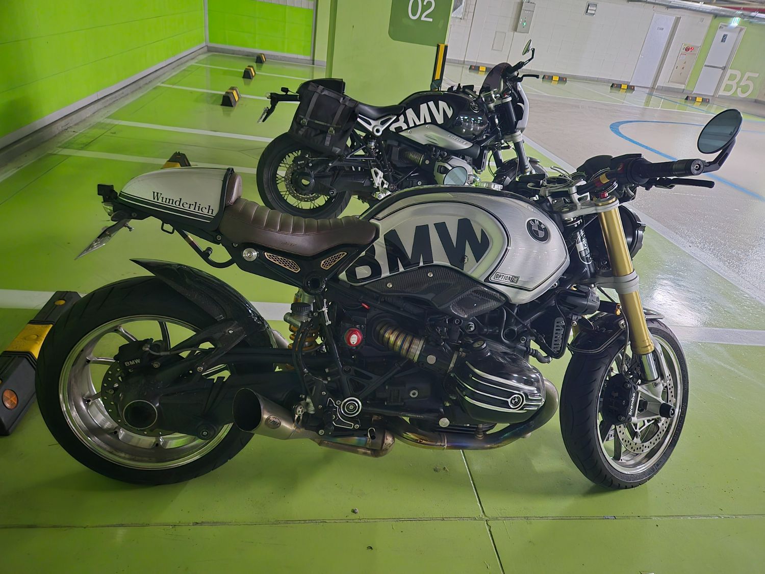 BMW R nine T 2019 화이트 사진 1