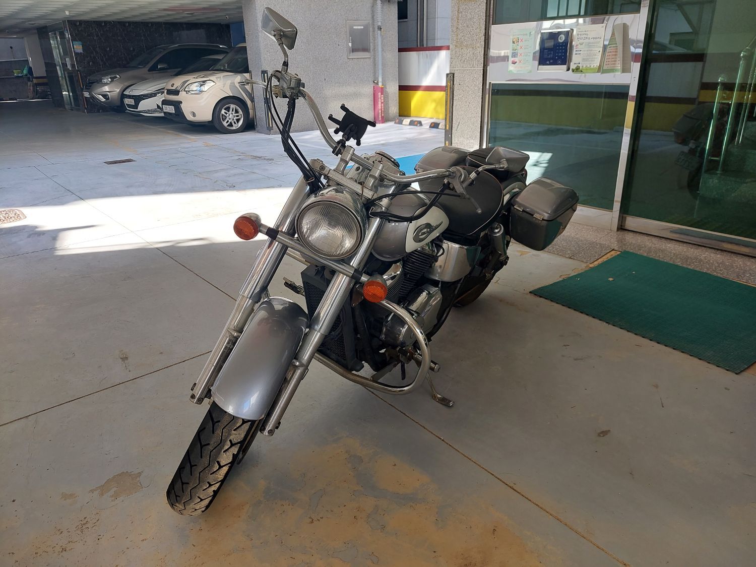 혼다 쉐도우 750 thumb 2