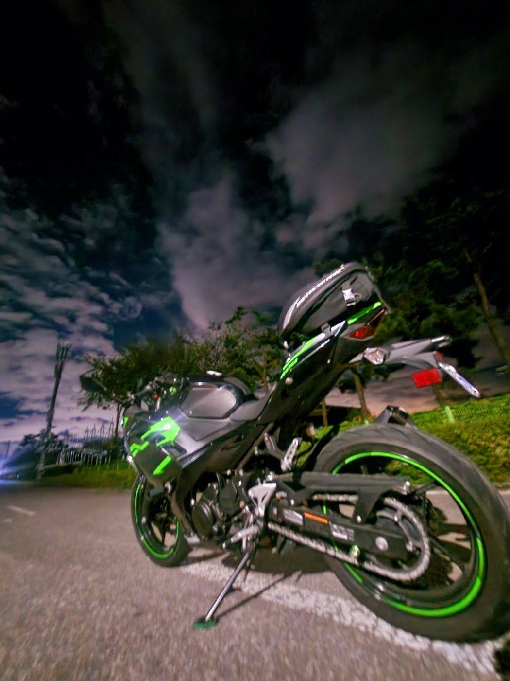 가와사키 닌자 400 ABS thumb 2