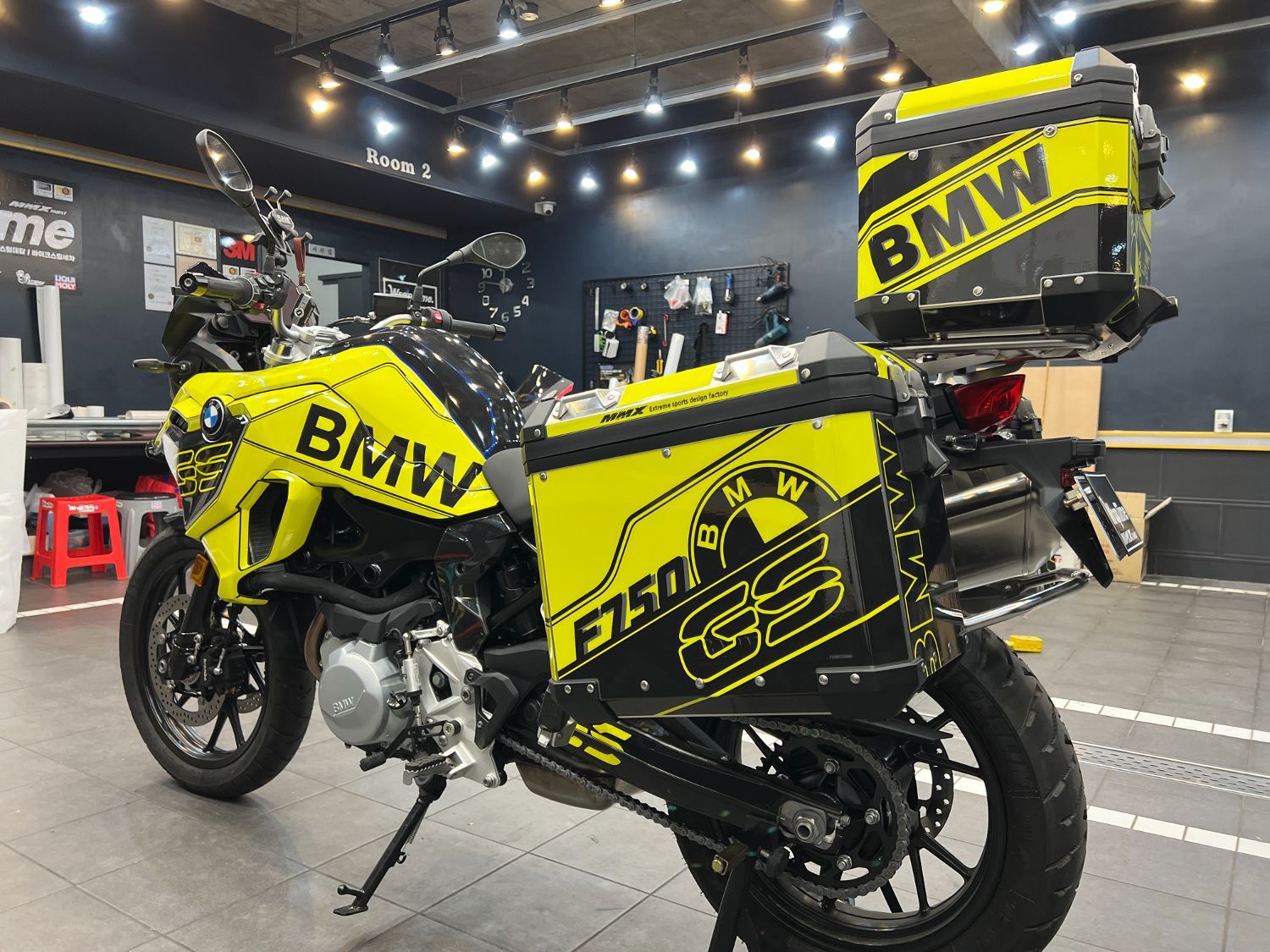 BMW F 750 GS 2023 옐로 사진 4