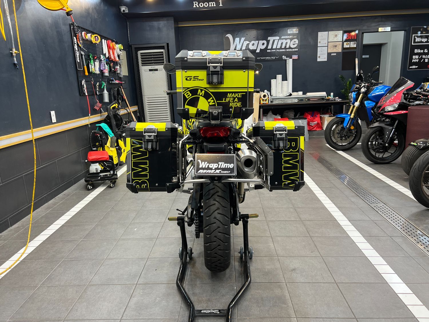 BMW F 750 GS 2023 옐로 사진 3