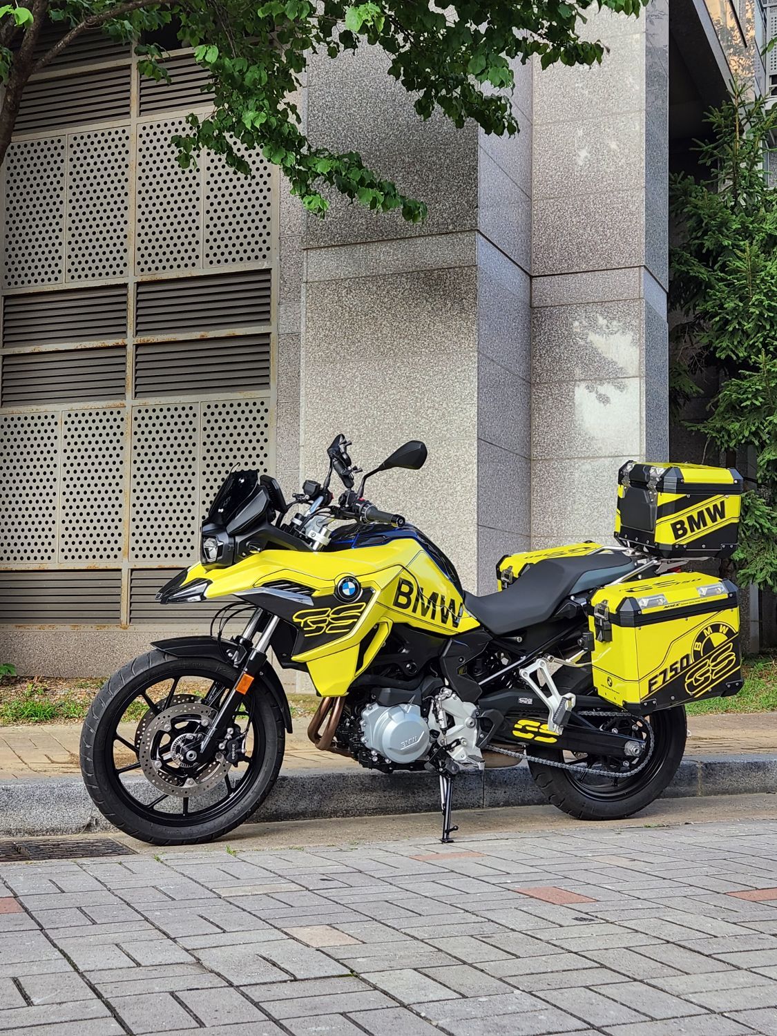 BMW F 750 GS 2023 옐로 사진 1