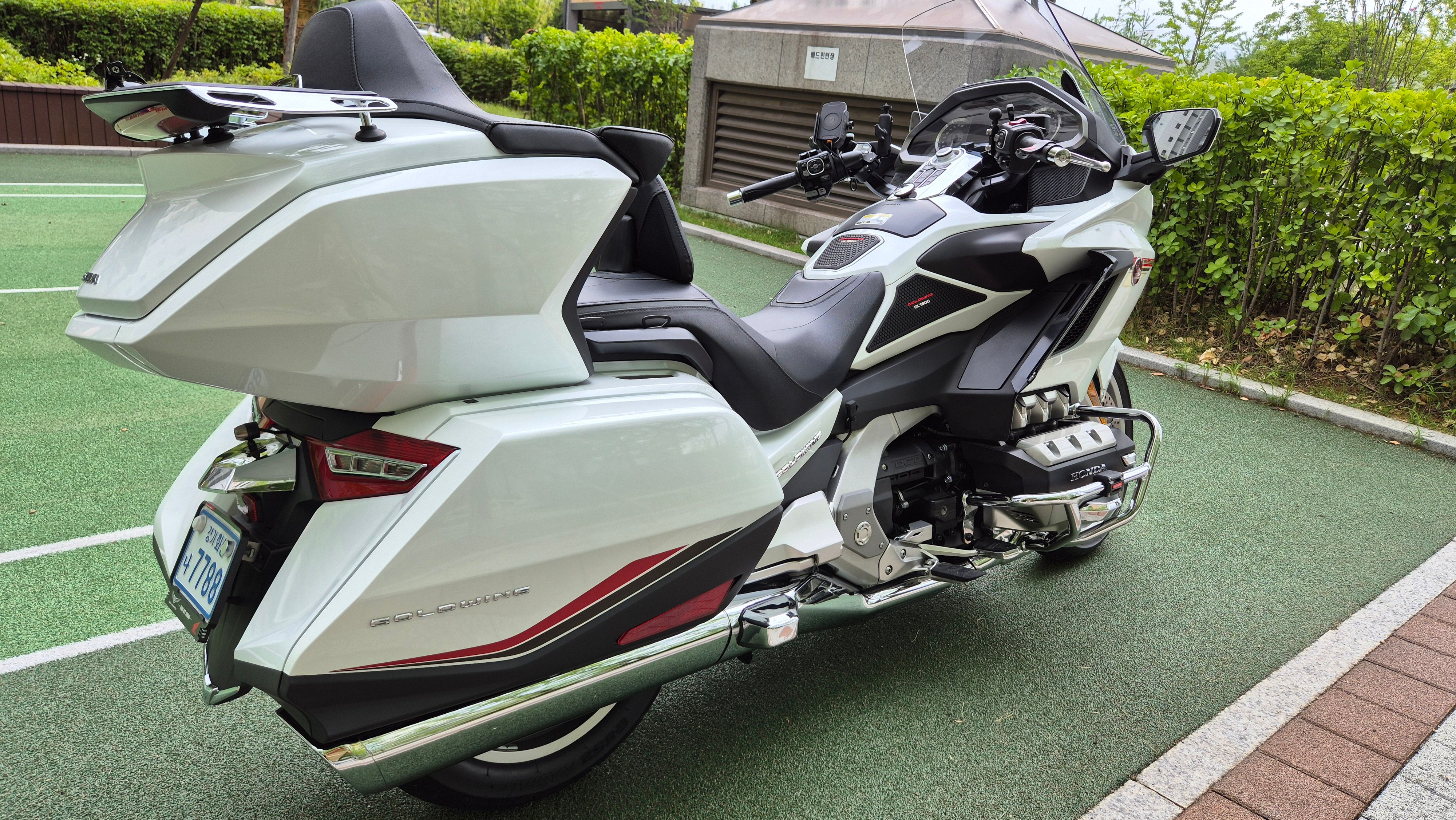 혼다 골드윙 투어 DCT 에어백 thumb 2