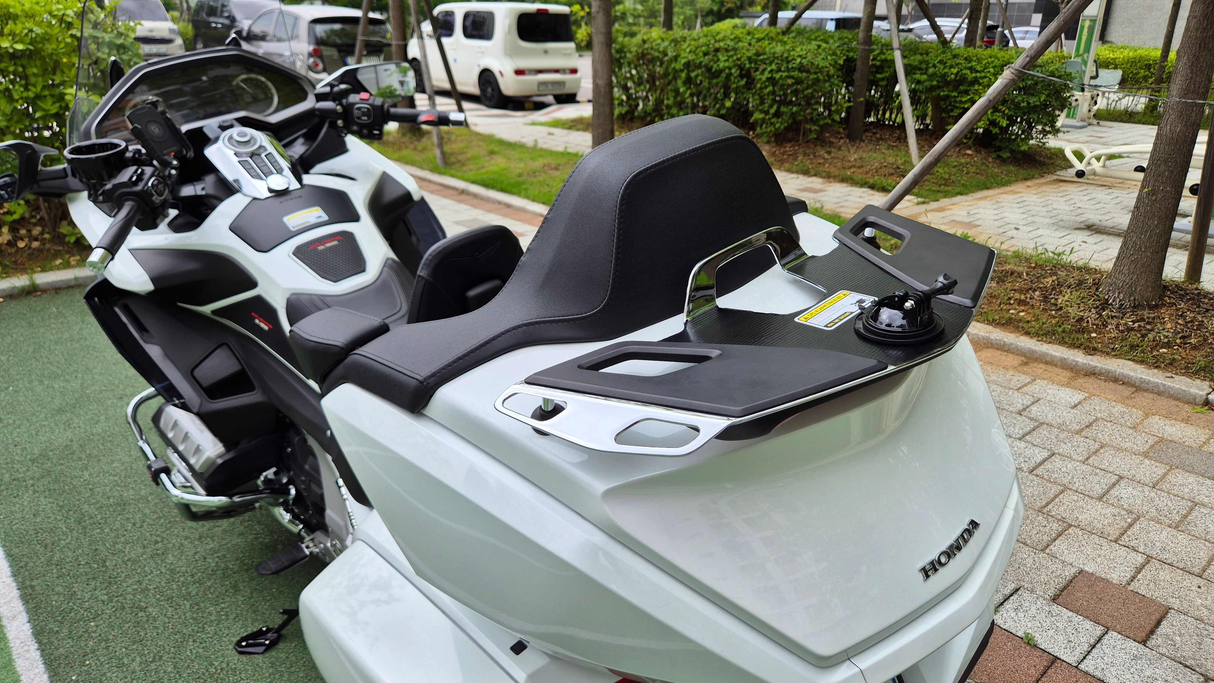 혼다 골드윙 투어 DCT 에어백 main