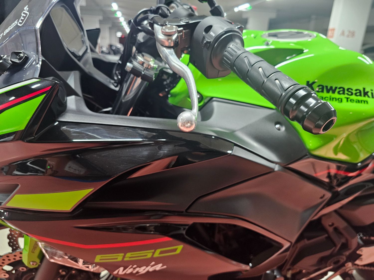 가와사키 닌자 650 more