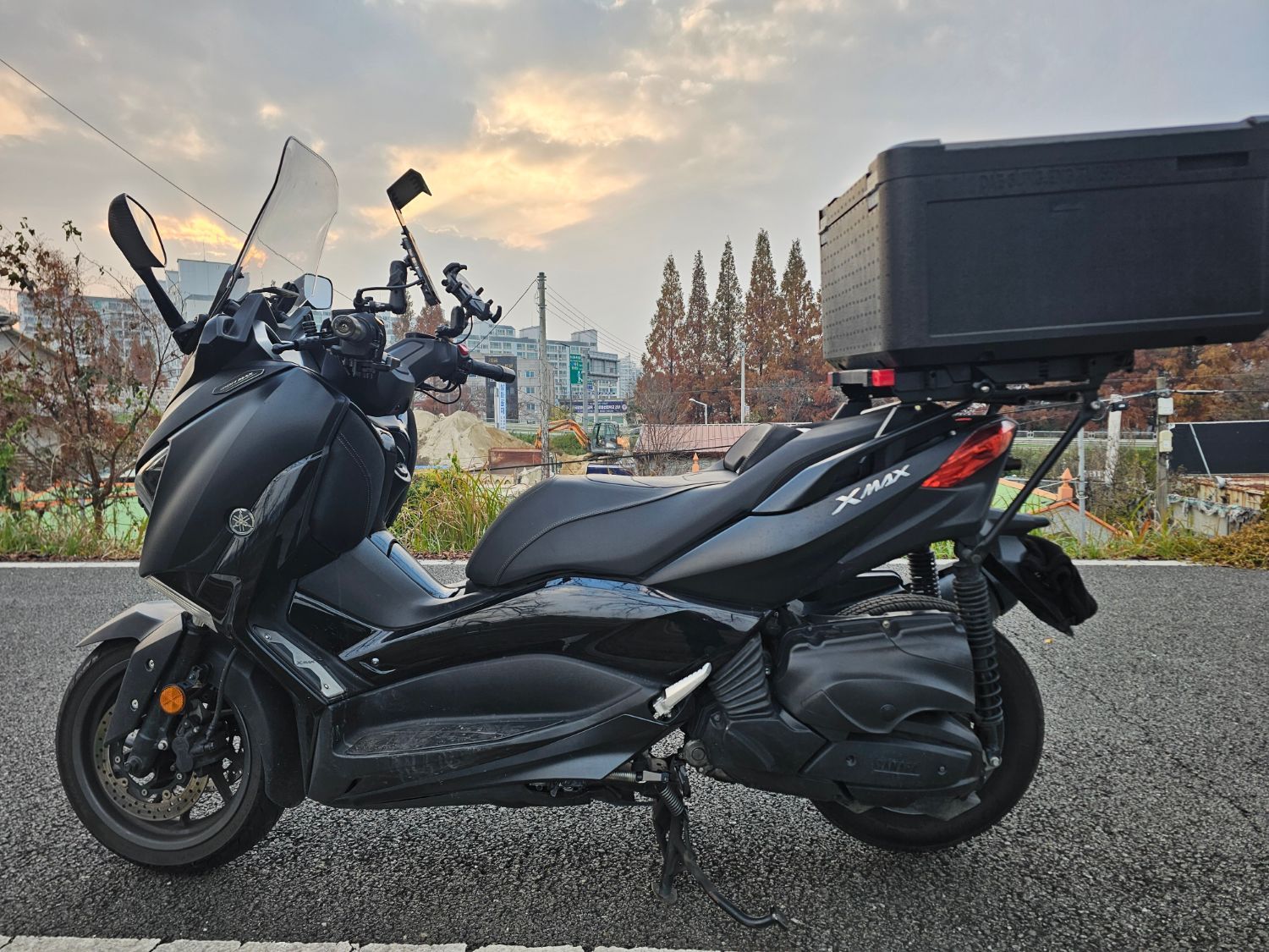 야마하 XMAX 400 ABS main