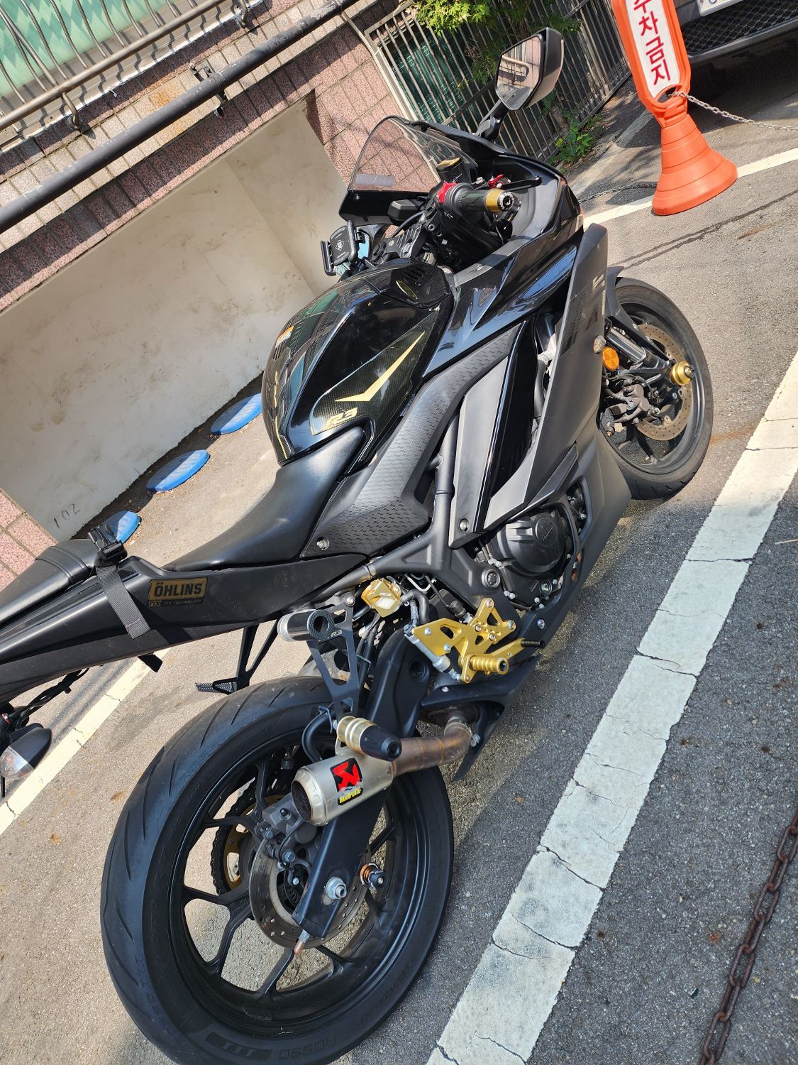 야마하 YZF R3 more