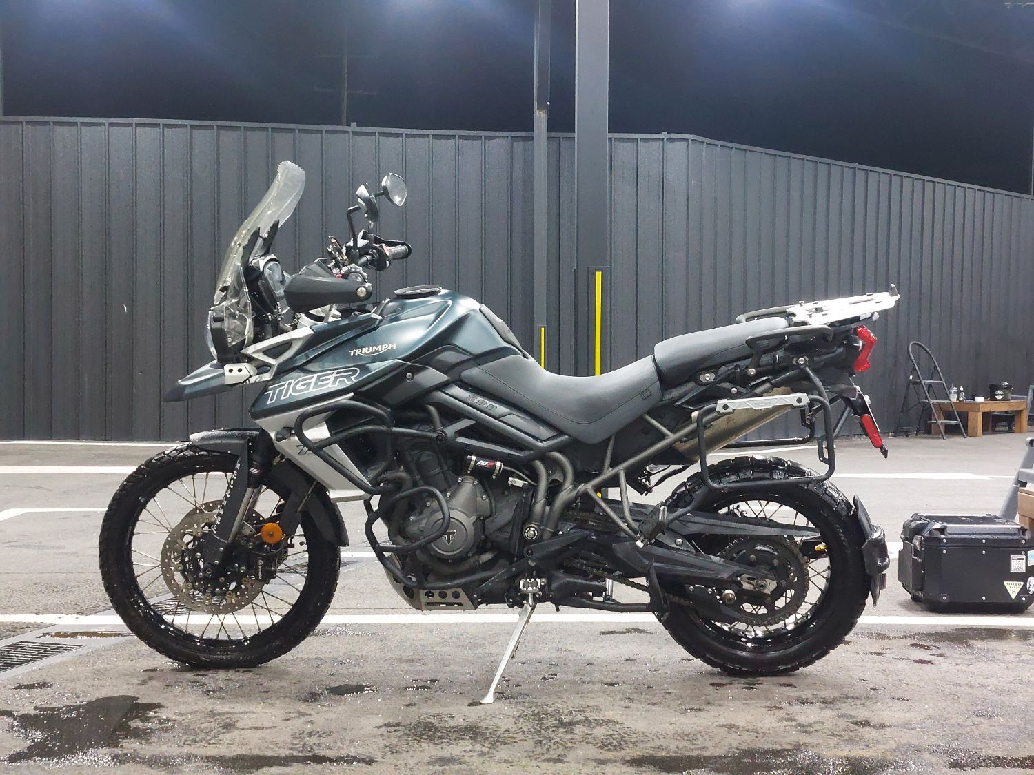 트라이엄프 타이거 800 thumb 2