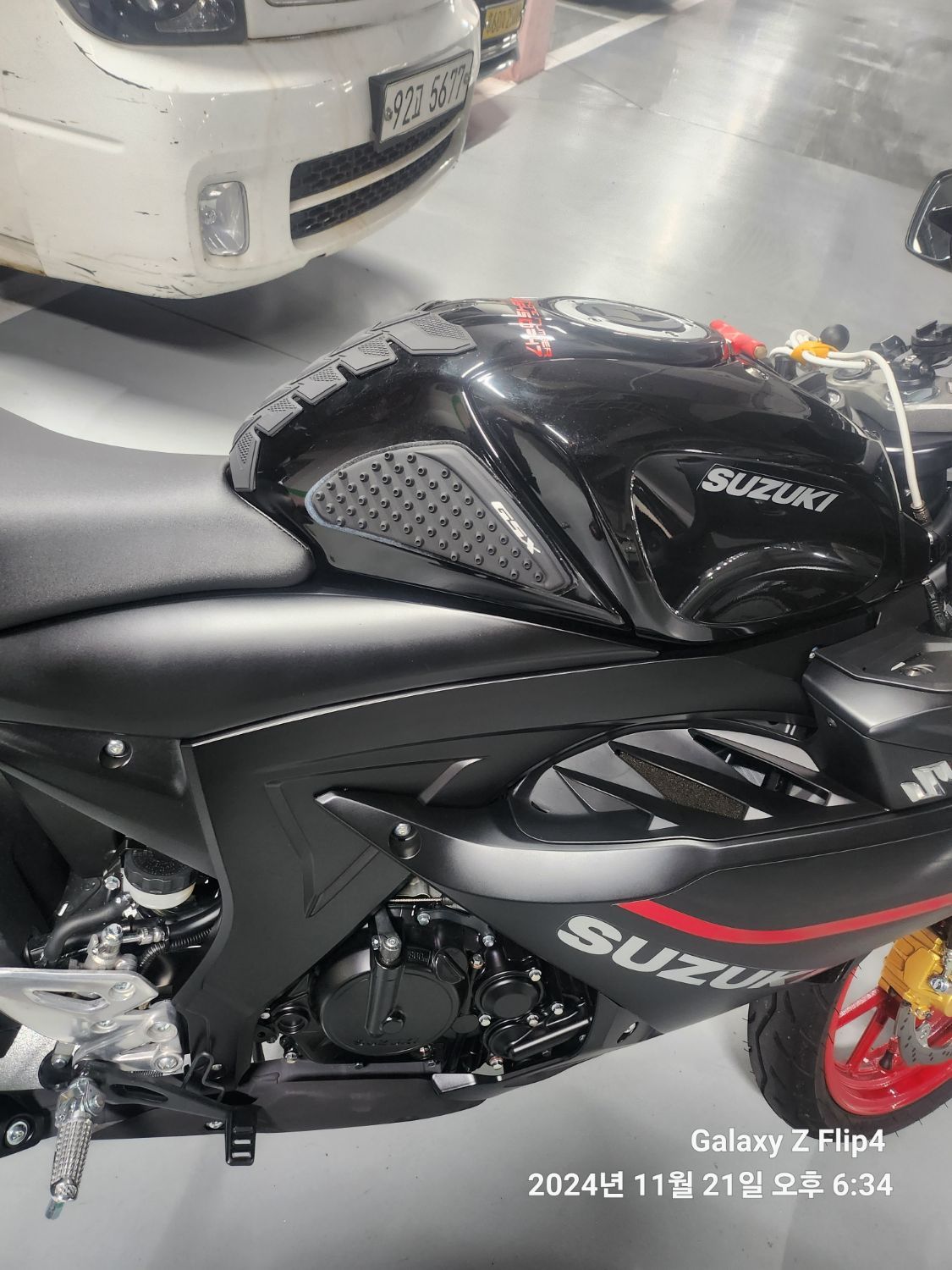 스즈키 GSX R 125 ABS thumb 2