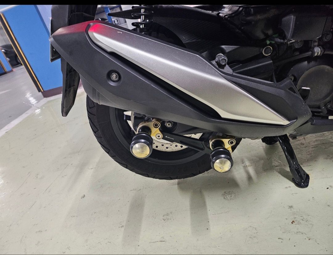 혼다 포르자 350 thumb 2