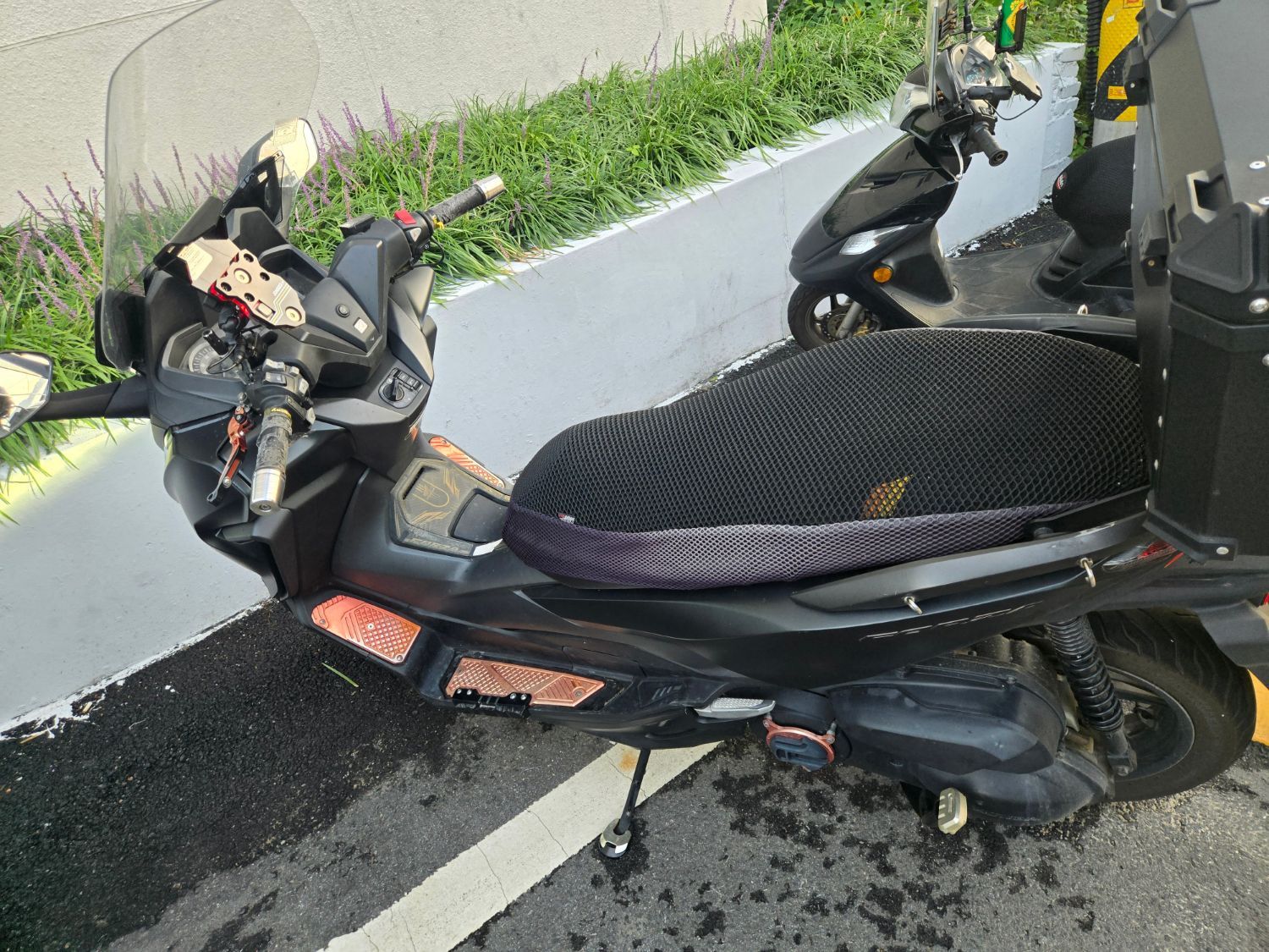 혼다 포르자 300 more