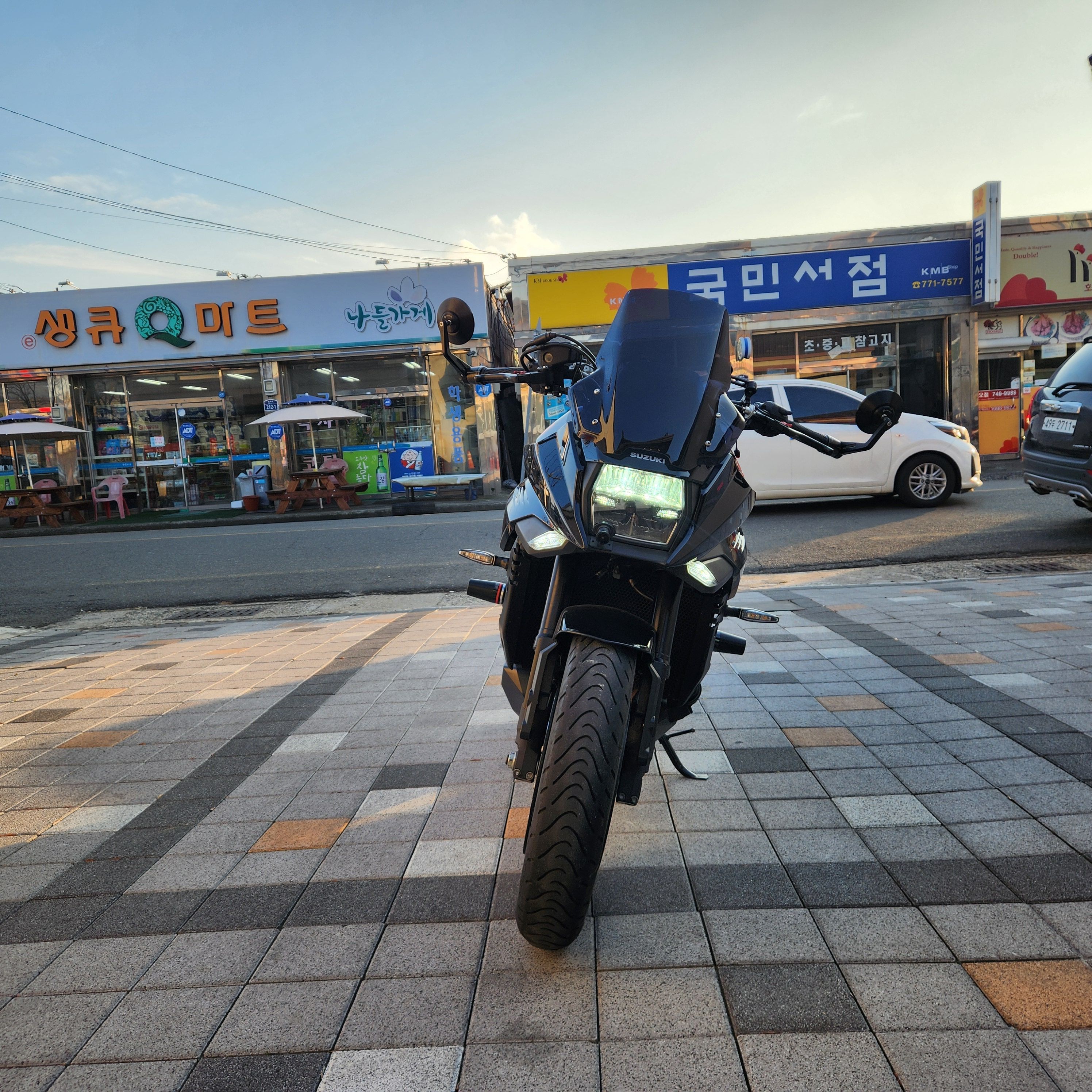 스즈키 카타나 1000 thumb 2