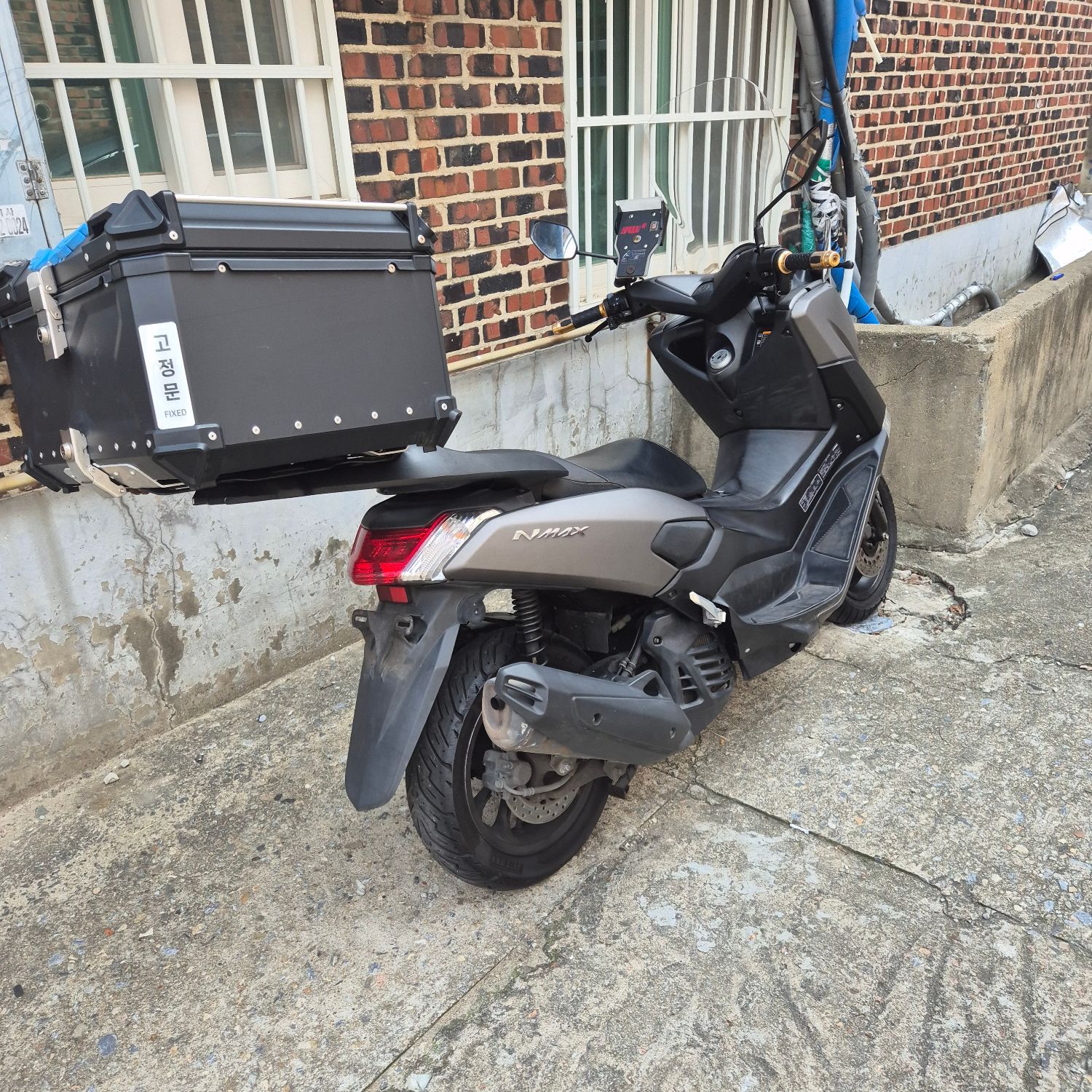 야마하 NMAX 125 more