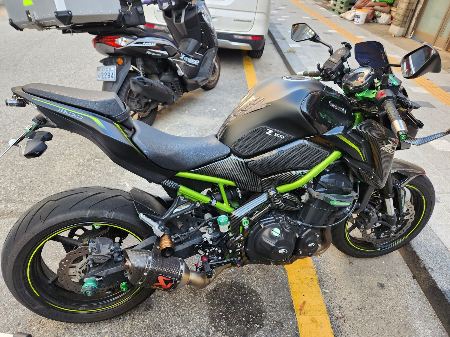 가와사키 Z 900 more