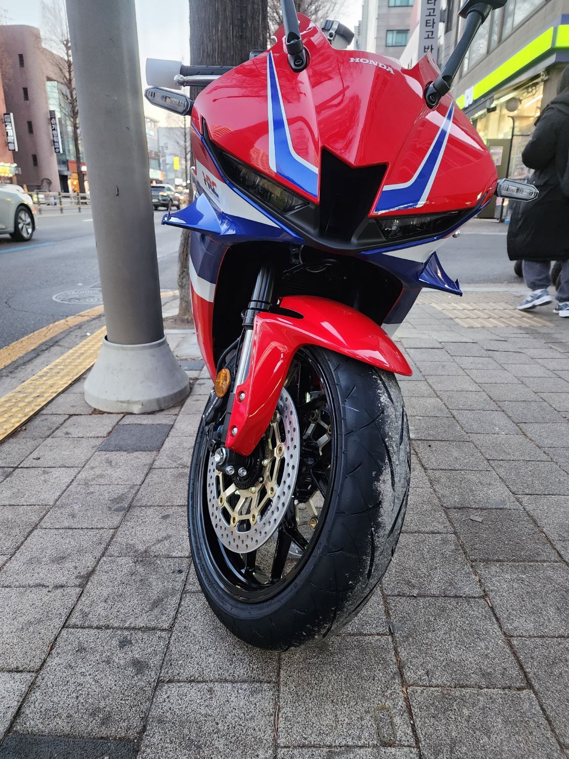 혼다 CBR 600 RR main