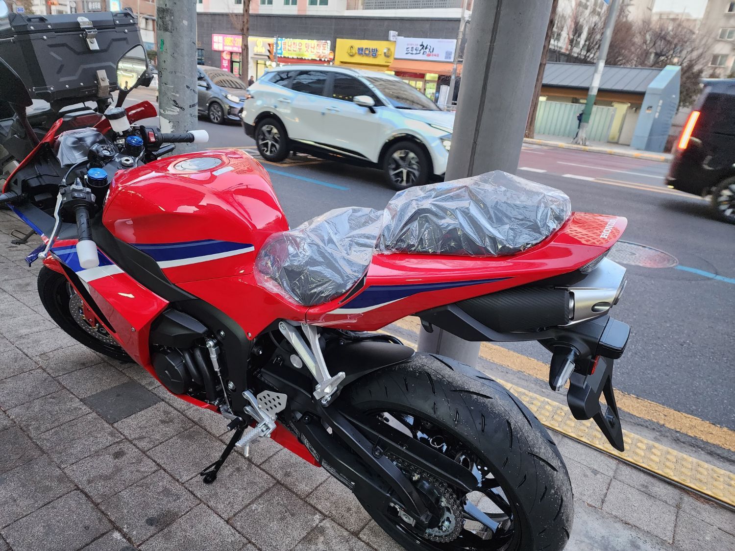 혼다 CBR 600 RR more