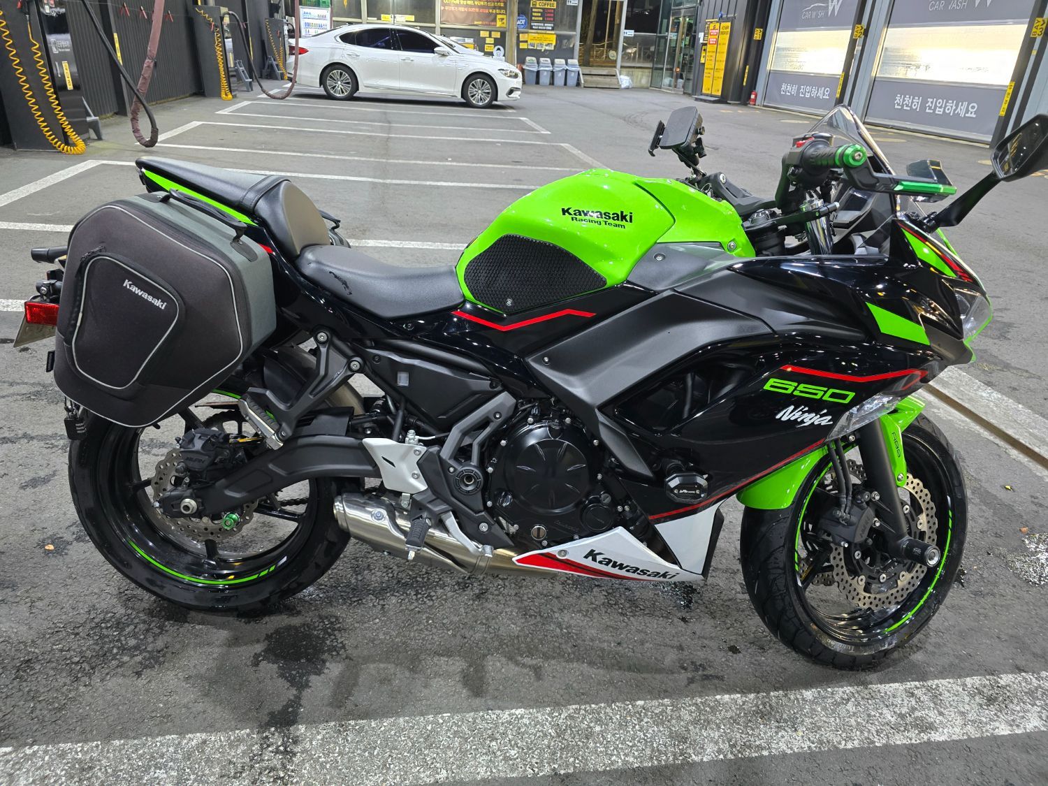 가와사키 닌자 650 thumb 2