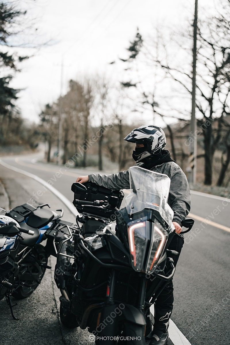 KTM 1290 슈퍼 어드벤처 S 2019 블랙 사진 7