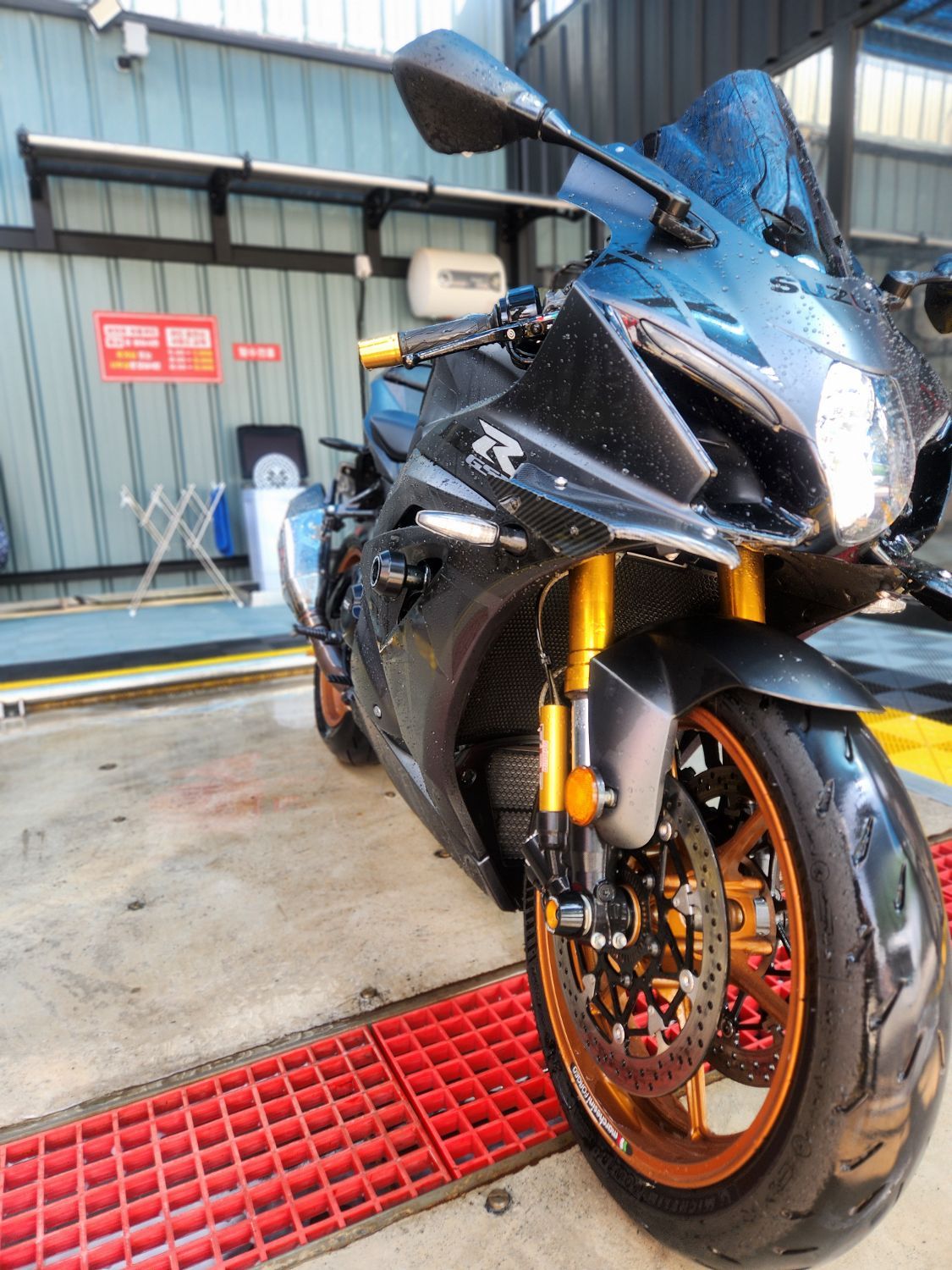 스즈키 GSX R 1000 R 블랙 에디션 thumb 2