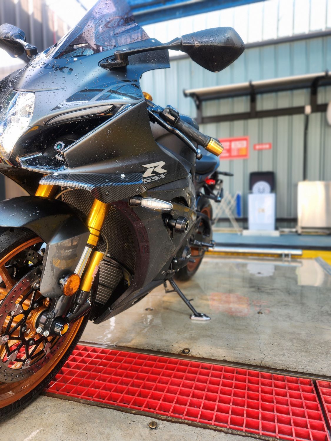 스즈키 GSX R 1000 R 블랙 에디션 more