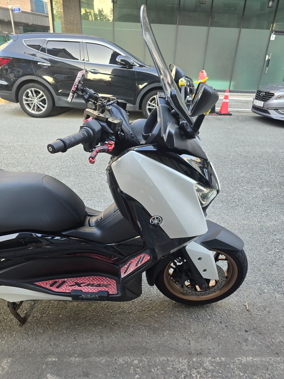 야마하 XMAX 300 ABS thumb 2