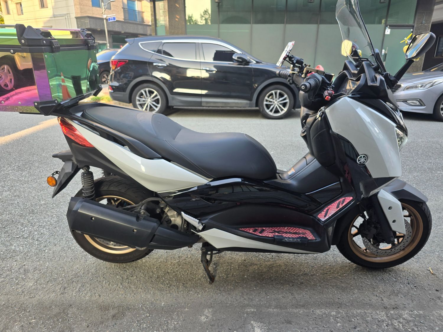 야마하 XMAX 300 ABS more