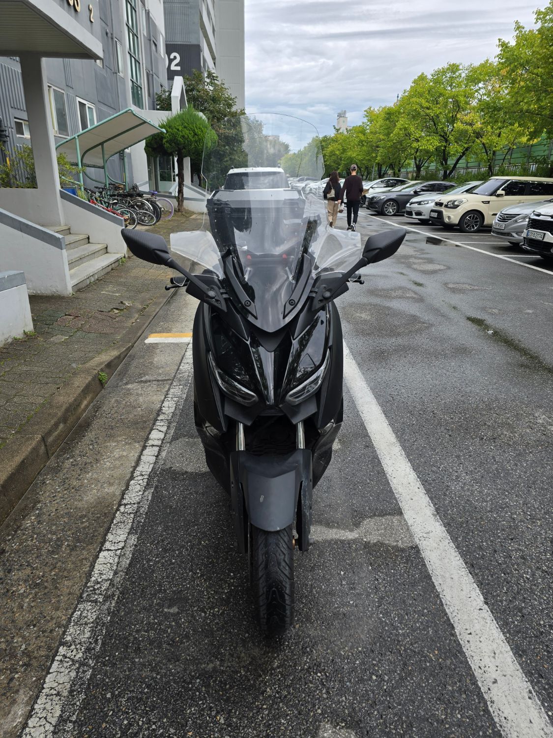 야마하 XMAX 300 ABS main