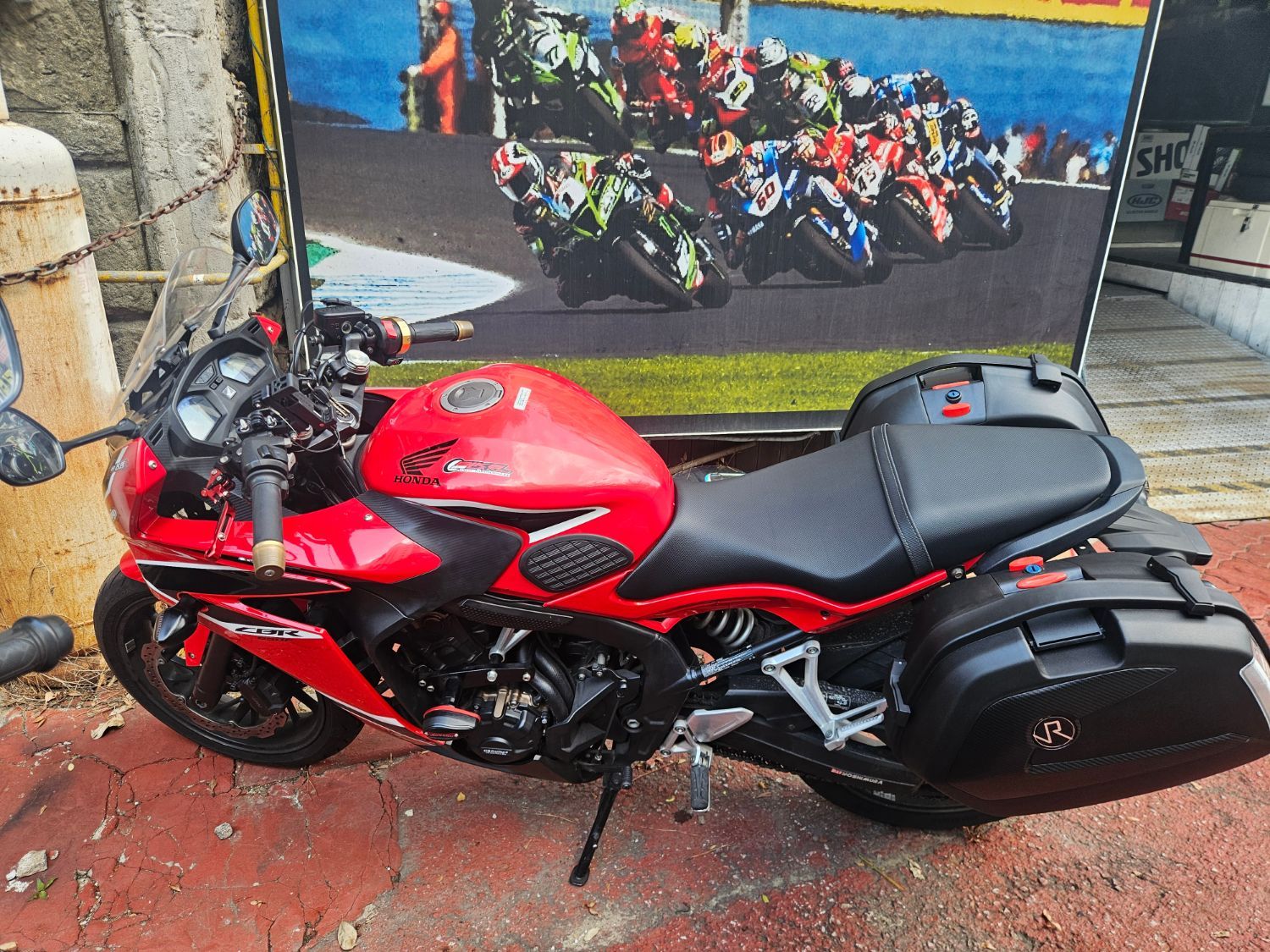 혼다 CBR 650 F thumb 2