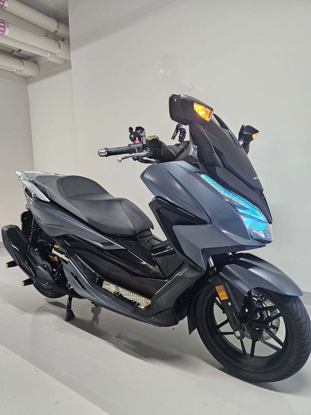 혼다 포르자 350 thumb 2