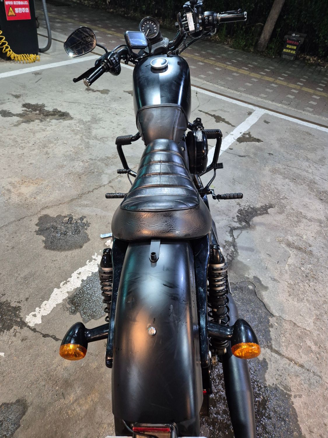 할리데이비슨 아이언 883 more