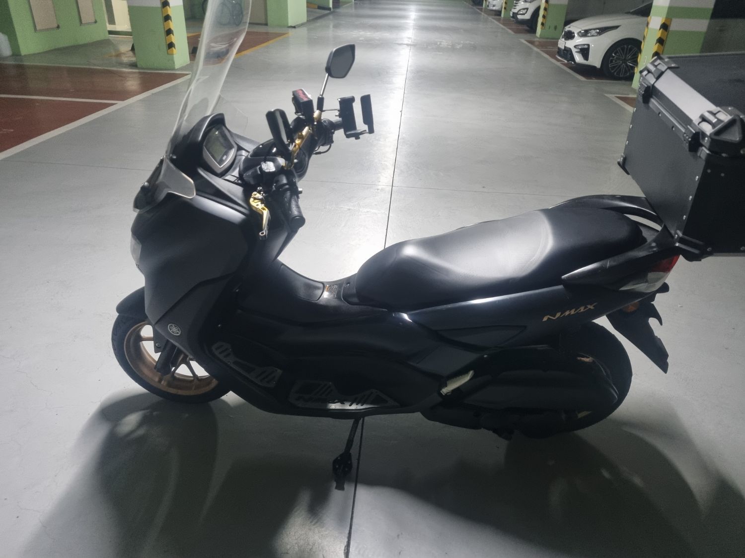 야마하 NMAX 125 thumb 2