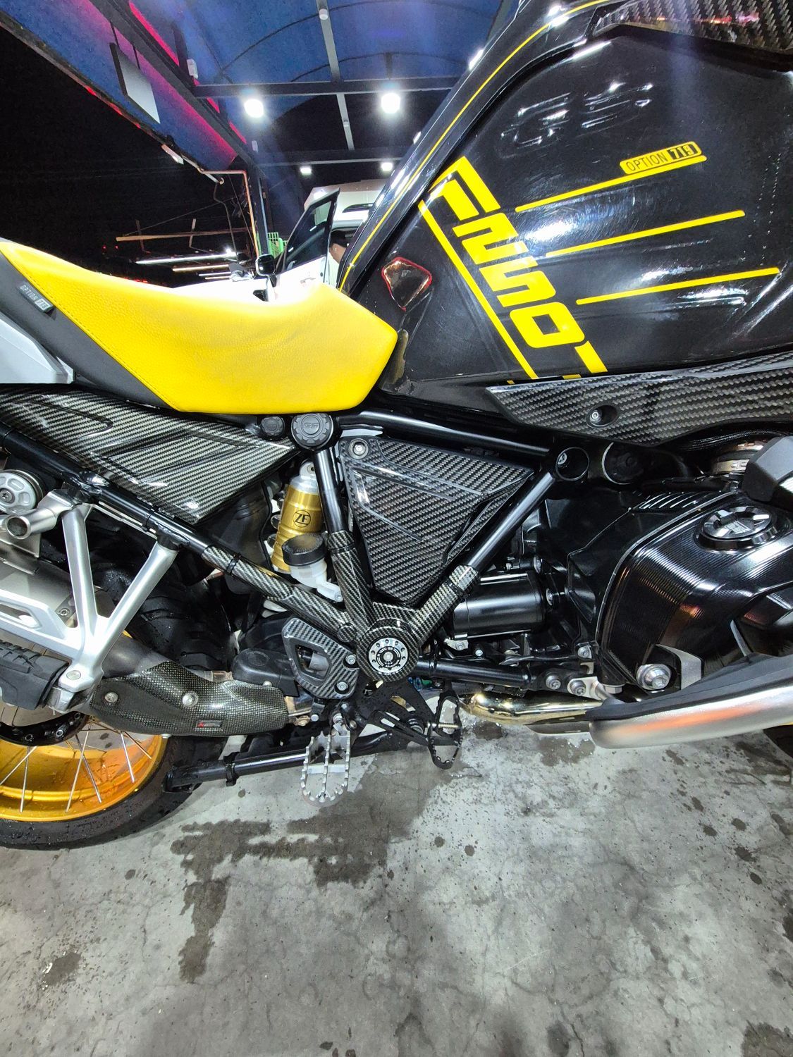 BMW R 1250 GS 40th 2022 블랙 사진 5