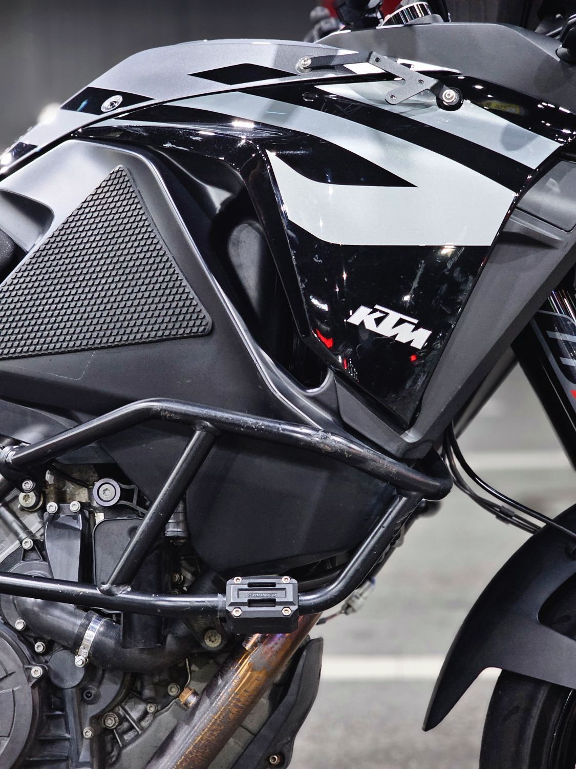 KTM 1290 슈퍼 어드벤처 S 2019 블랙 사진 6
