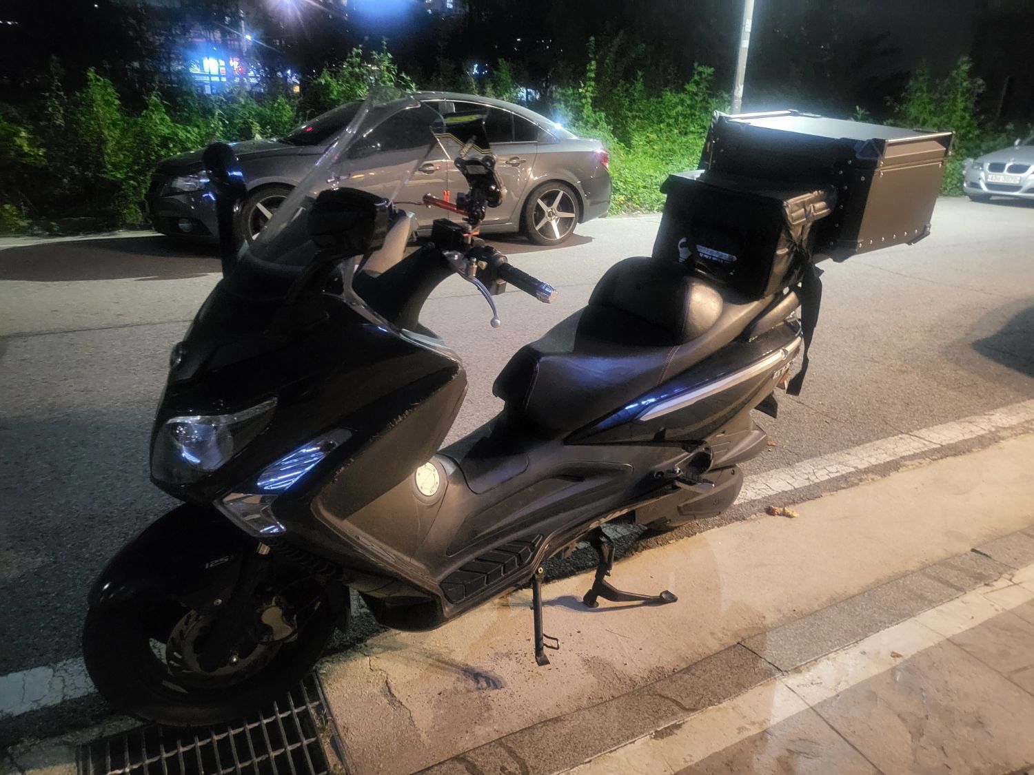 SYM 보이져 125 more