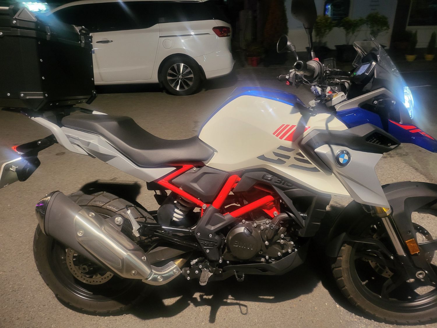 BMW G 310 GS thumb 2