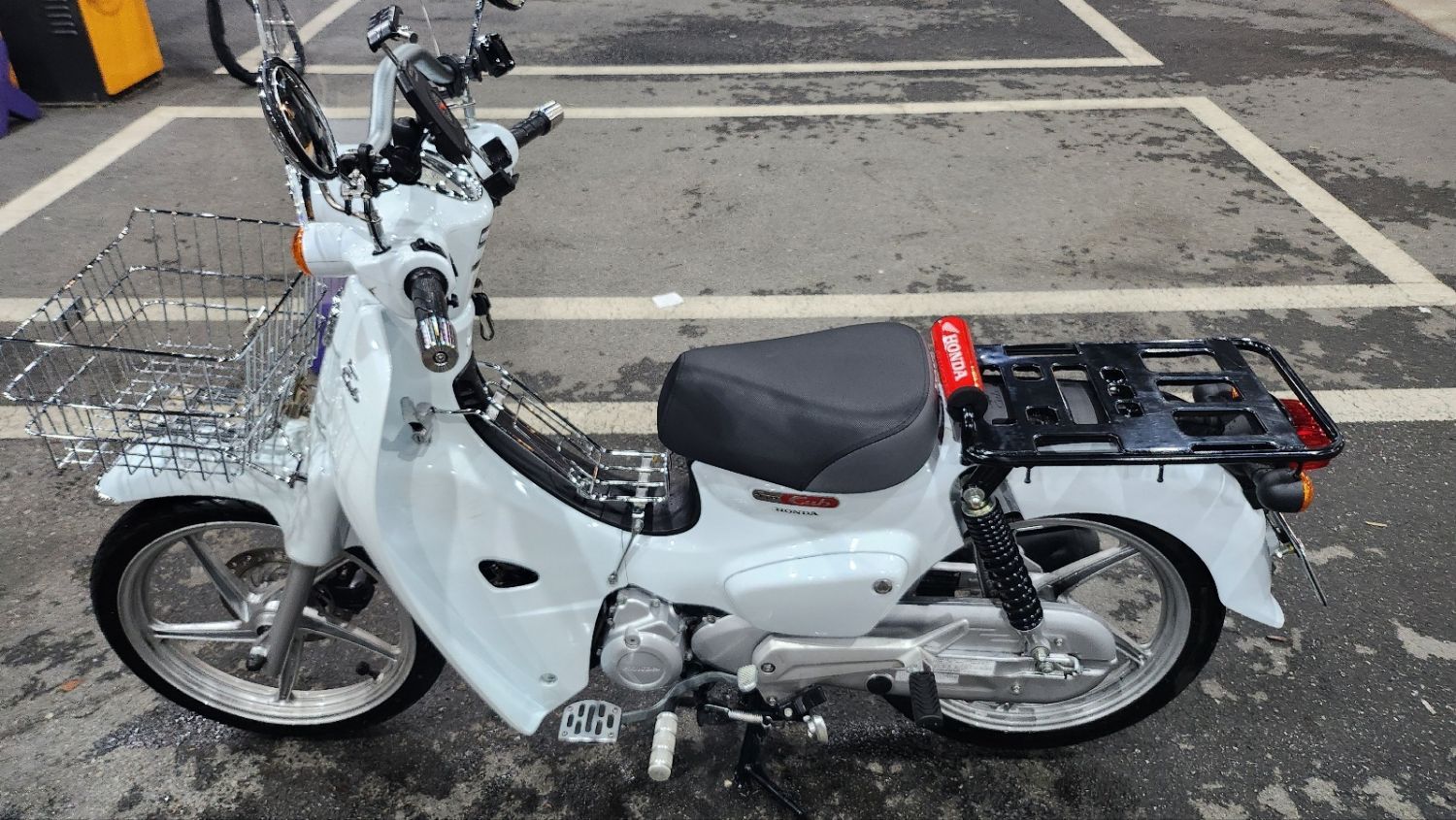 혼다 슈퍼 커브 110 thumb 2