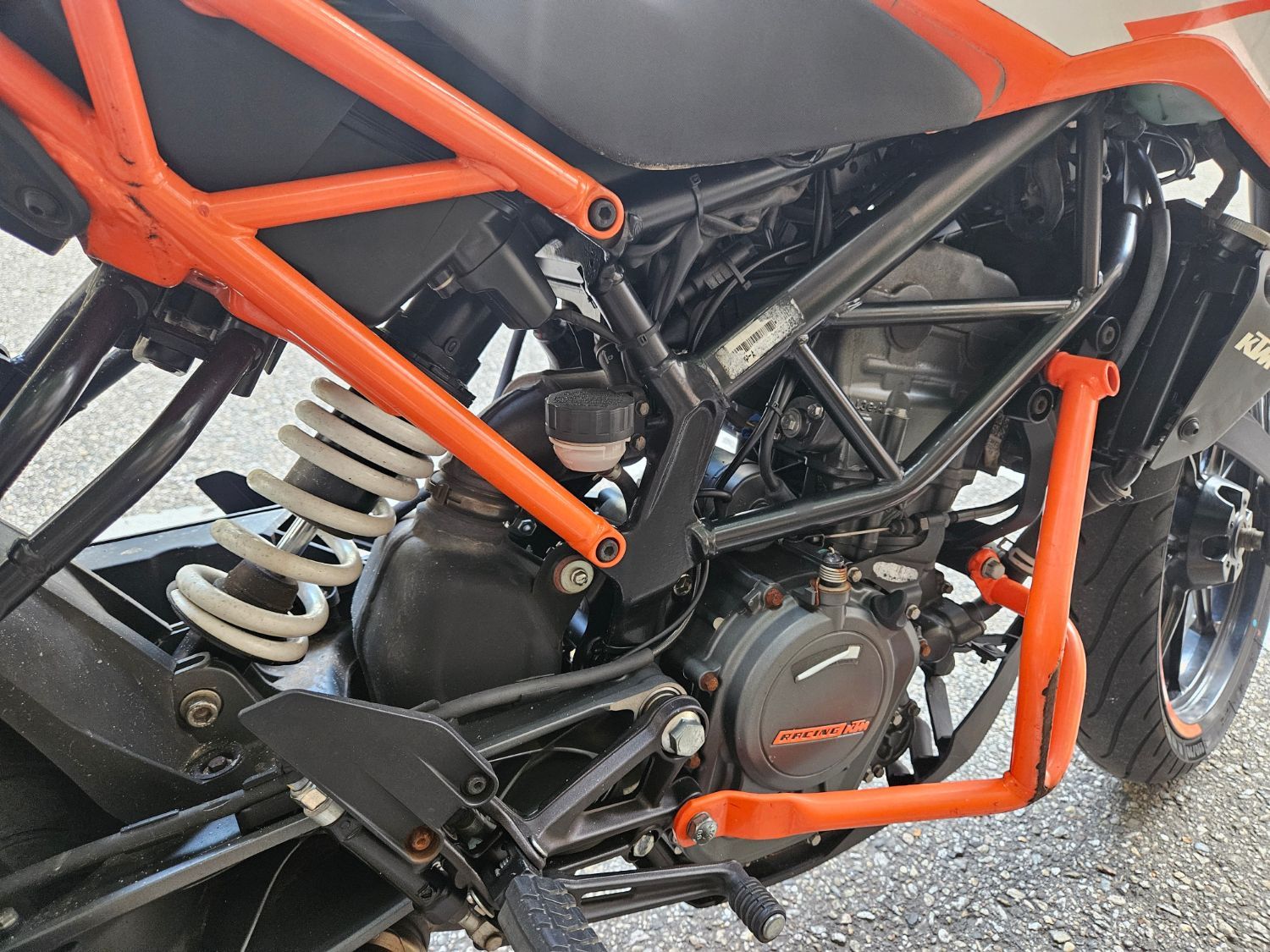 KTM 125 듀크 thumb 2