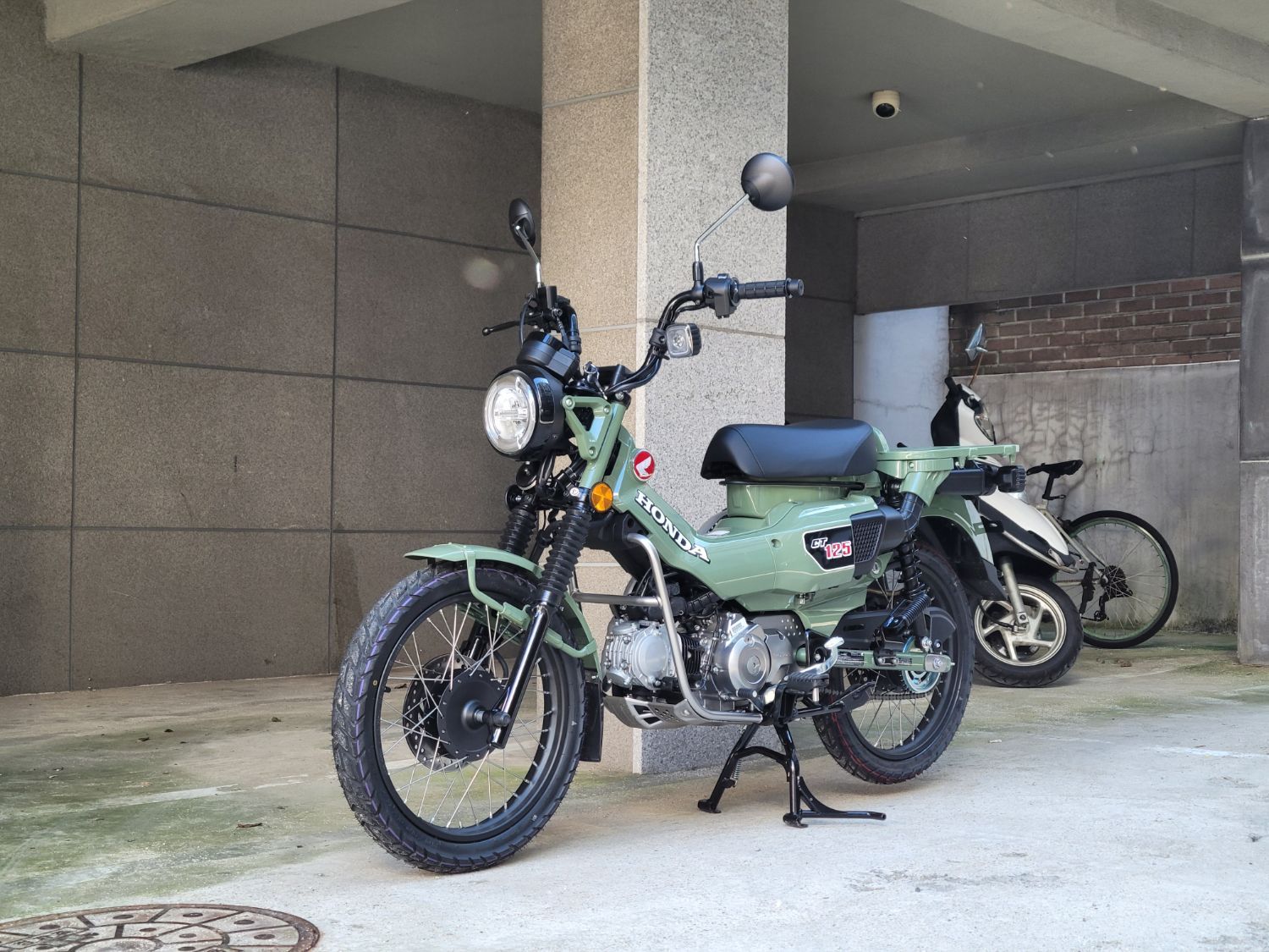 혼다 CT 125 thumb 2
