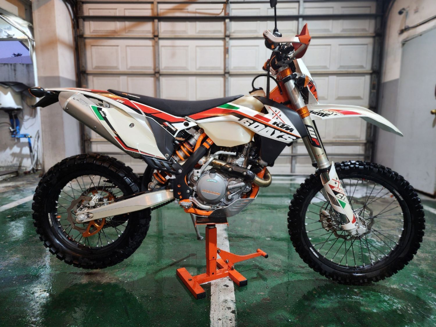 KTM 500 EXC more