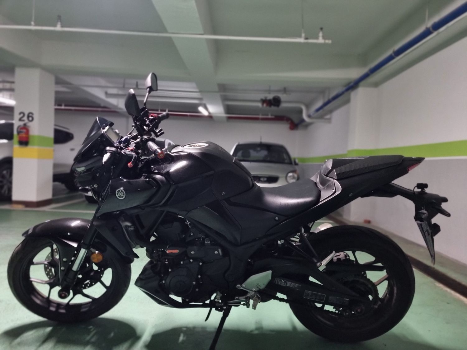 야마하 MT 03 more