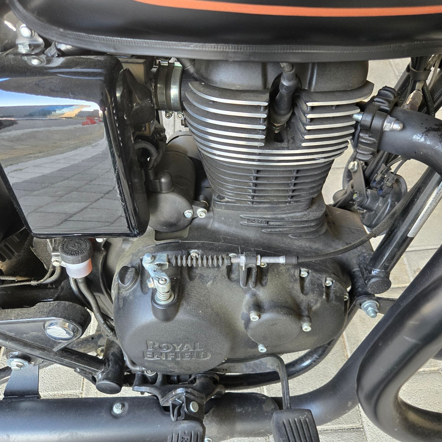 로얄엔필드 불렛 350 more