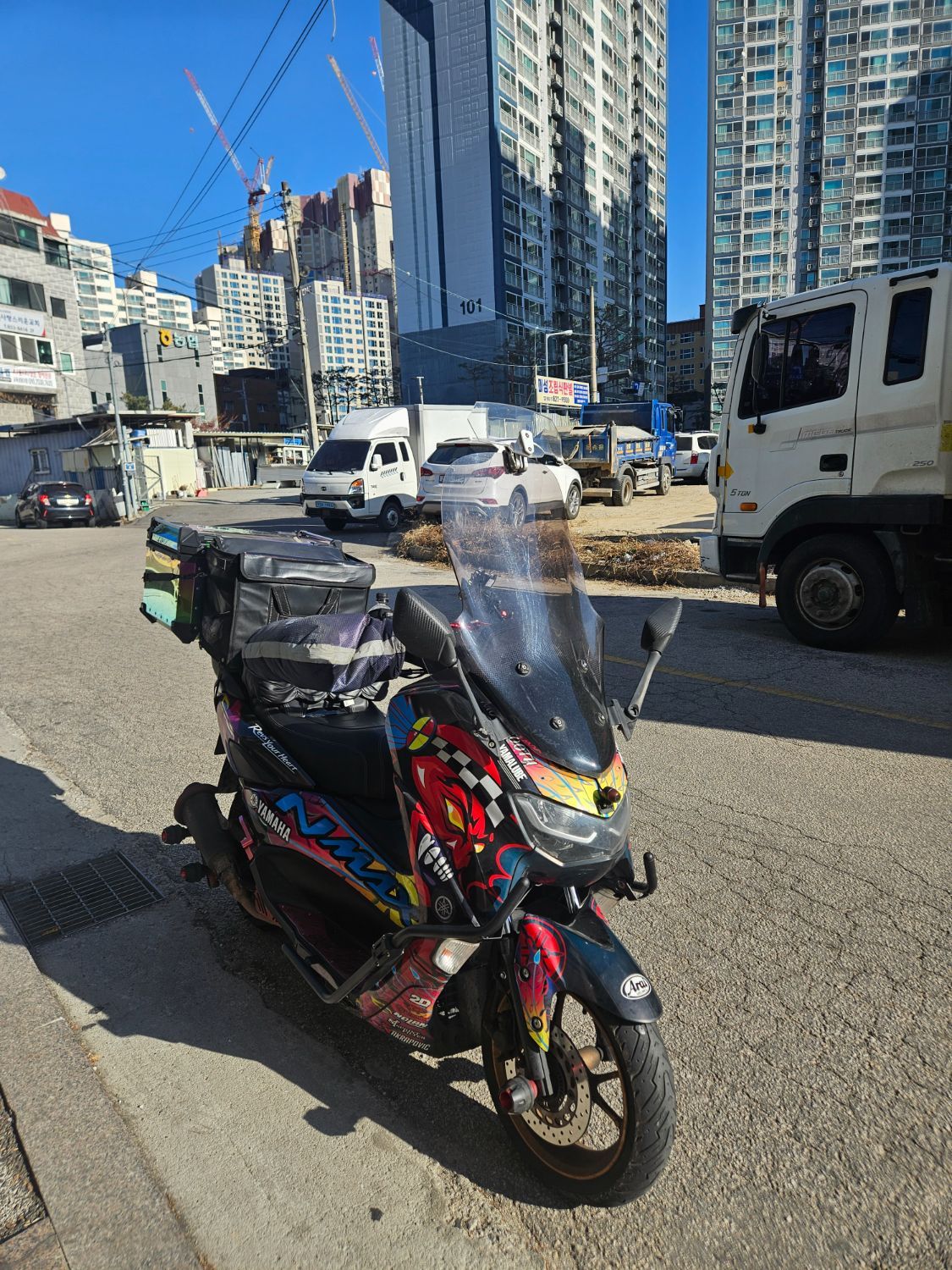 야마하 NMAX 125 thumb 2