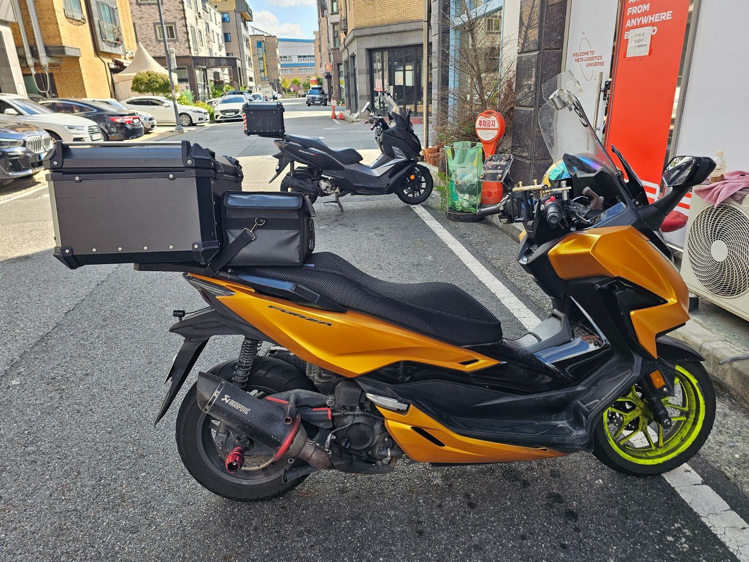 혼다 포르자 350 more