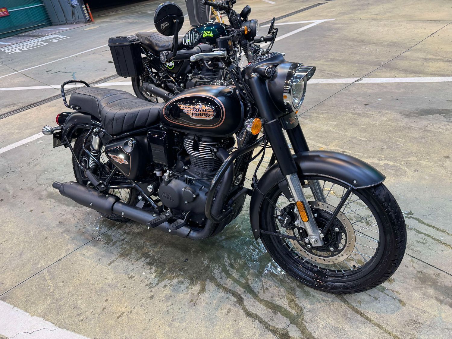 로얄엔필드 뷸렛 350 more