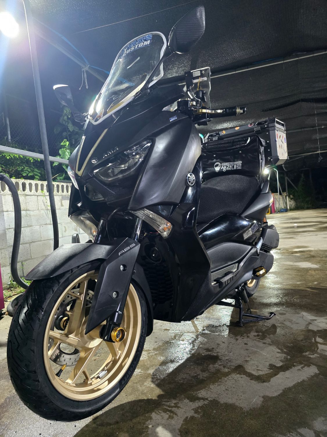 야마하 XMAX 300 ABS thumb 2